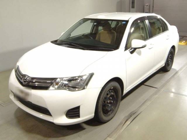 7220 TOYOTA COROLLA AXIO NZE161 2013 г. (TAA Tohoku)